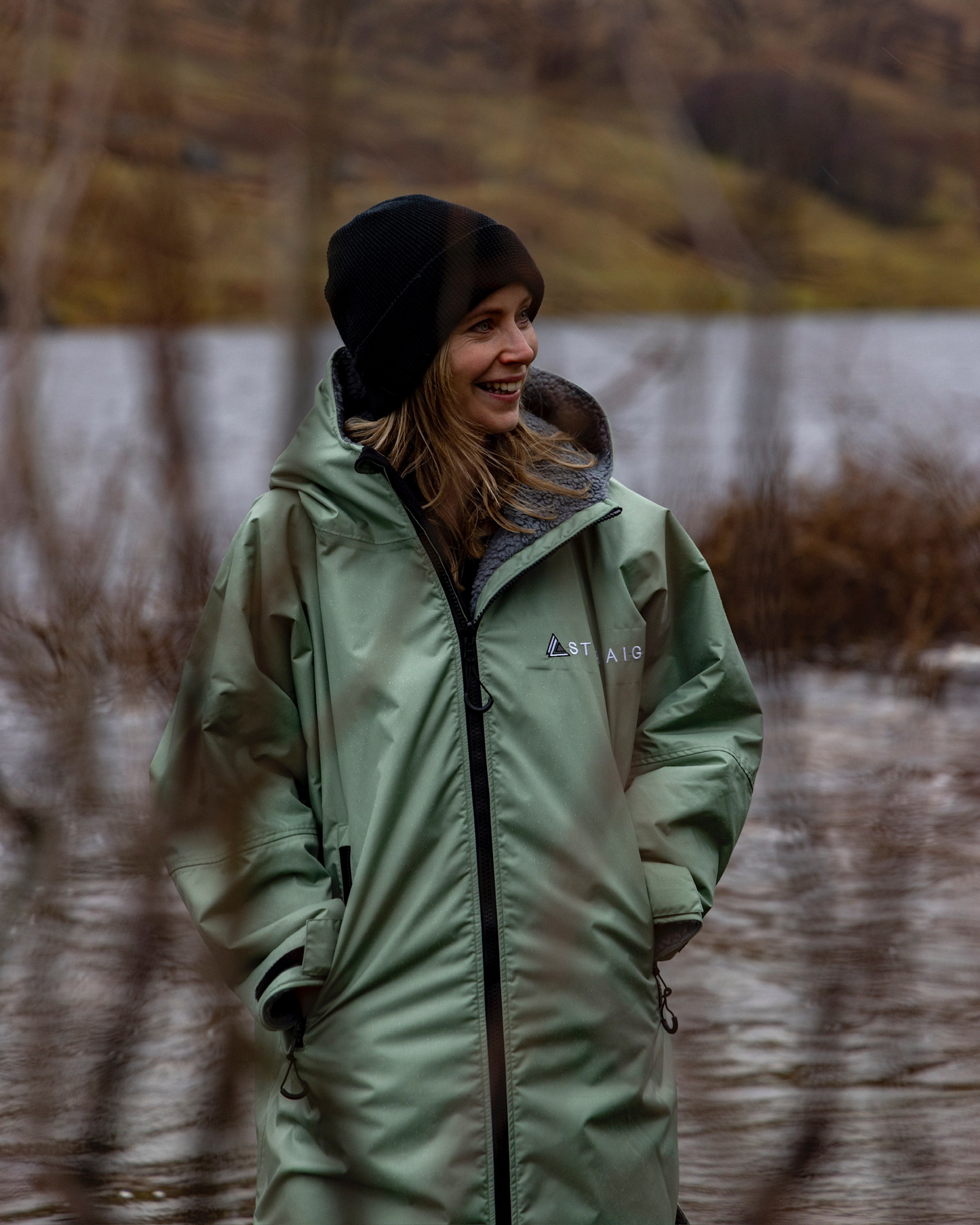 Adult Waterproof Changing Robe | Warm Sherpa Fleece-Lined Change Robe for Outdoor Adventures - SAGE GREEN