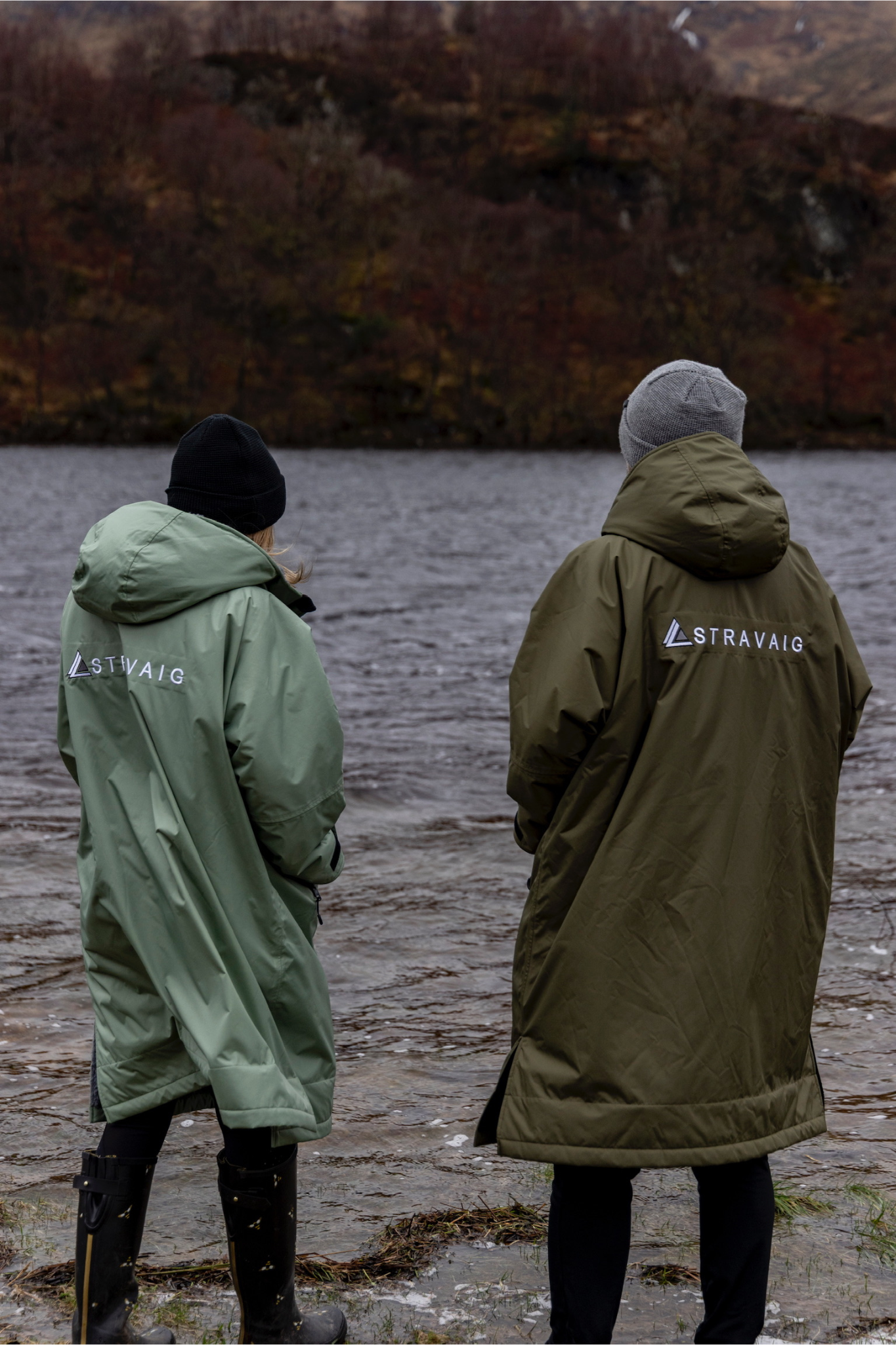 Adult Waterproof Changing Robe | Warm Sherpa Fleece-Lined Change Robe for Outdoor Adventures - KHAKI GREEN