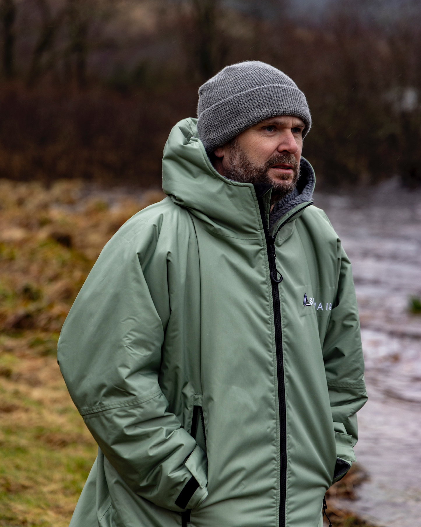 Adult Waterproof Changing Robe | Warm Sherpa Fleece-Lined Change Robe for Outdoor Adventures - SAGE GREEN