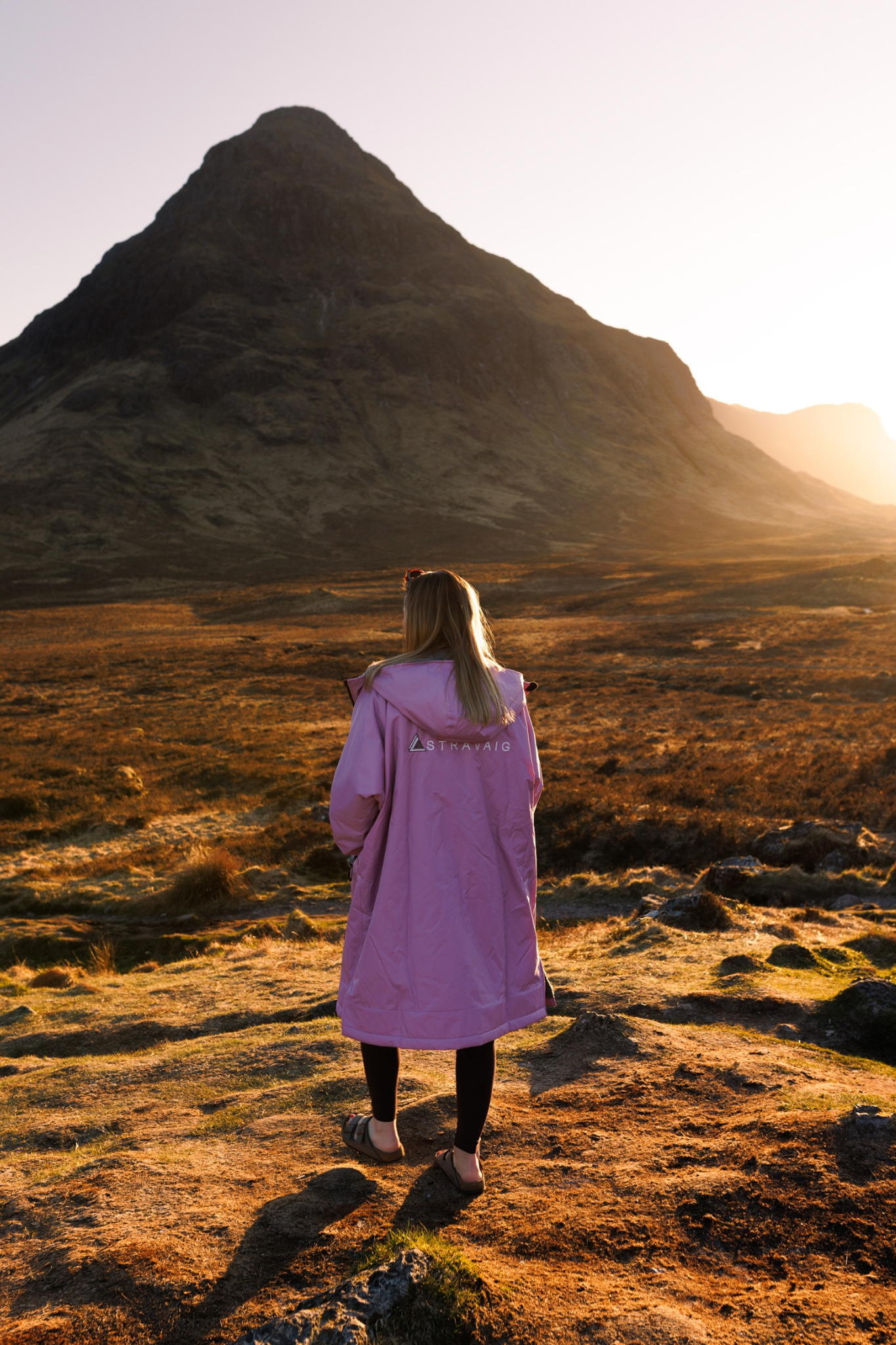 Adult Waterproof Changing Robe | Warm Sherpa Fleece-Lined Change Robe for Outdoor Adventures - LILAC