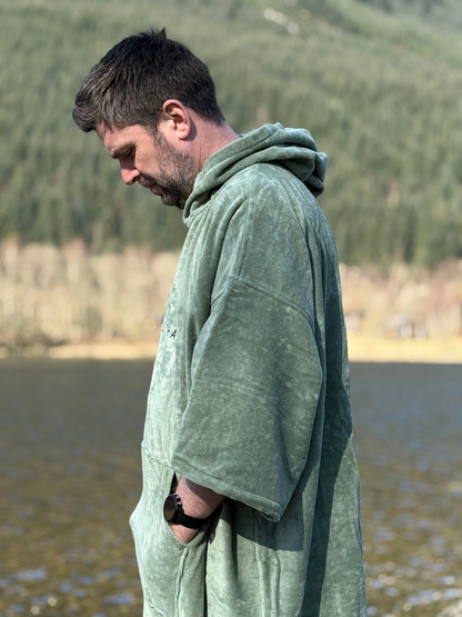 Adult Hooded Towelling Robe | Quick-Dry Towel Poncho for Beach & Swim - GREEN