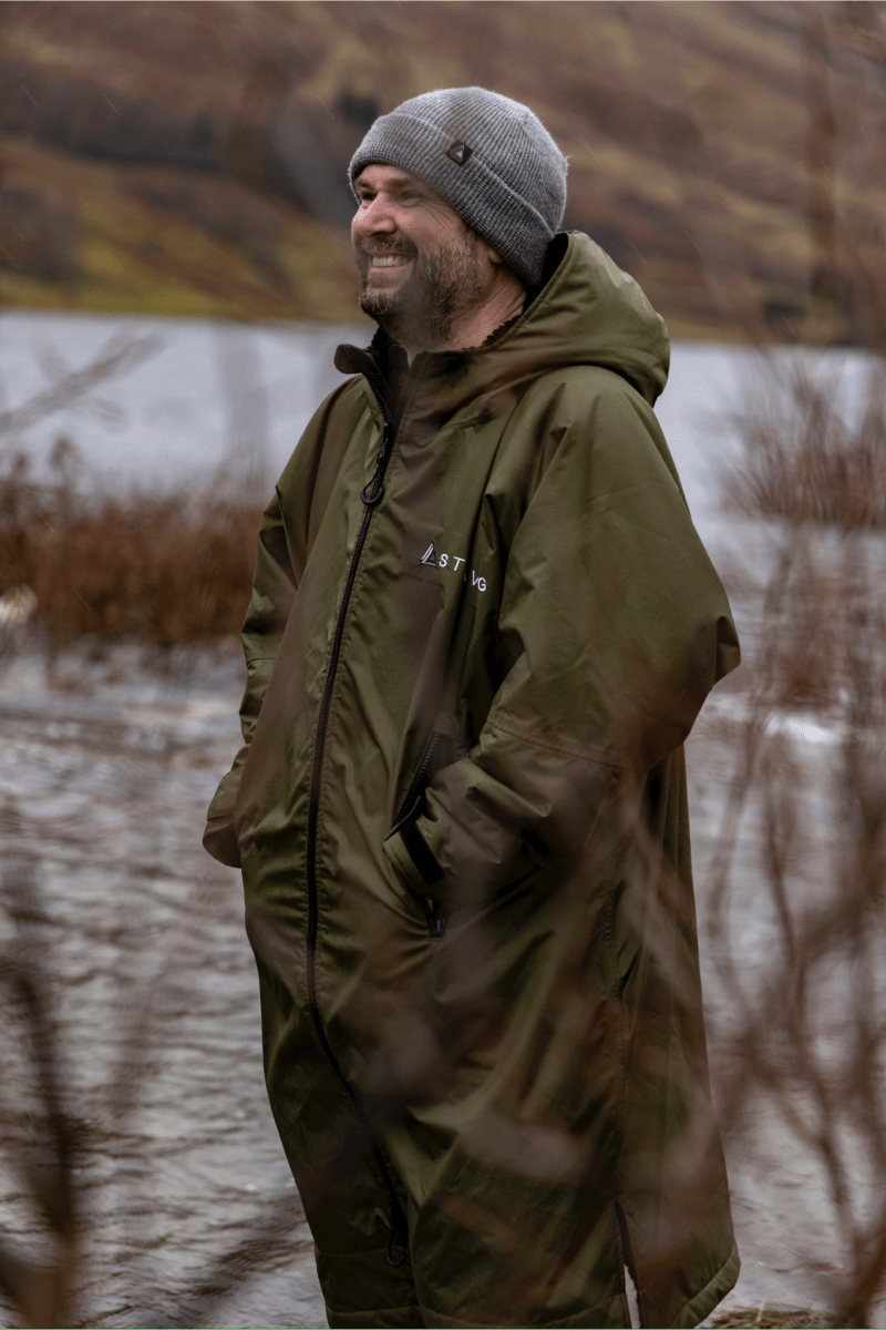 Stravaig Adult Waterproof Changing Robe - Highland Moss (KHAKI GREEN) - Stravaig