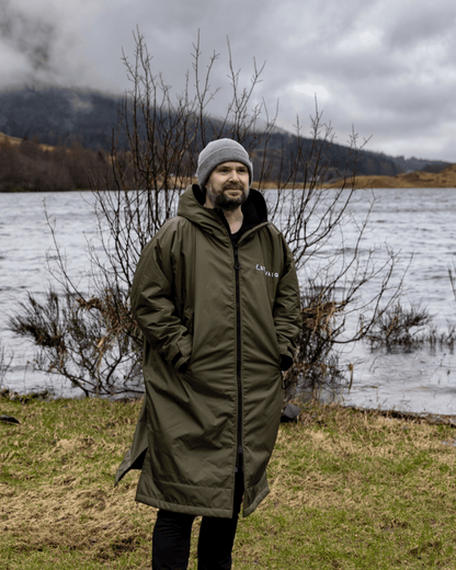 Stravaig Adult Waterproof Changing Robe - Highland Moss (KHAKI GREEN) - Stravaig