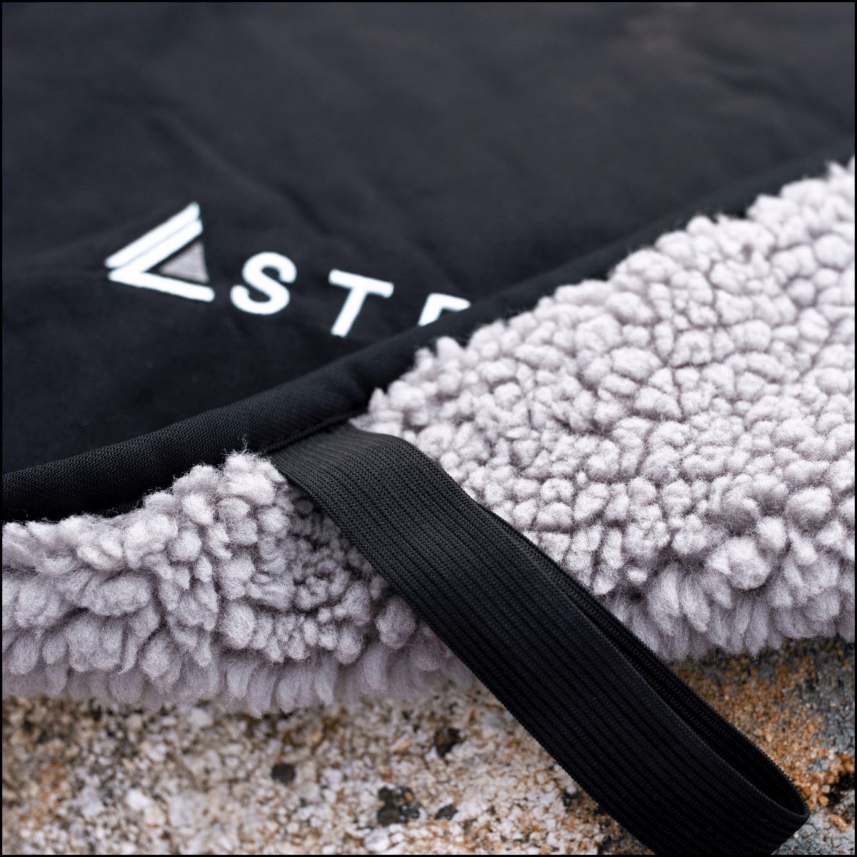 Stravaig Portable Waterproof Changing Mat - Loch Black (Black) - 3