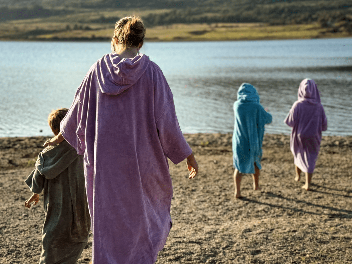 Stravaig Adult Hooded Towel Poncho Changing Robe - Heather Lilac (LILAC) - Stravaig