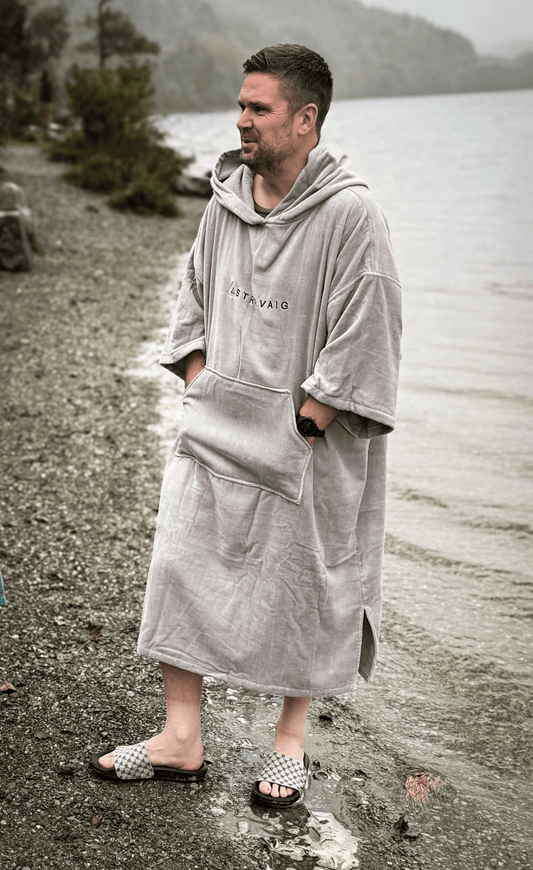 Stravaig Adult Hooded Towel Poncho Changing Robe - Mist Glen (GREY) - 2