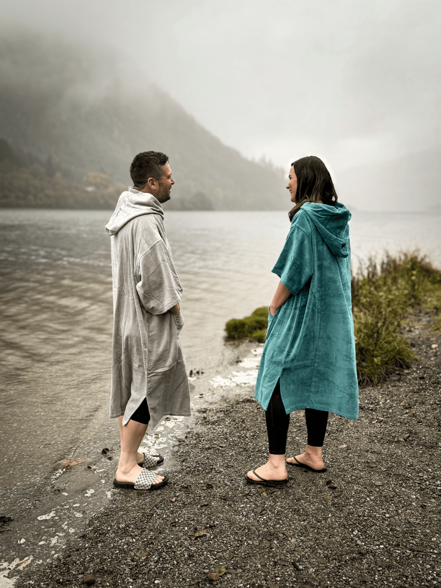 Stravaig Adult Hooded Towel Poncho Changing Robe - Mist Glen (GREY) - 5