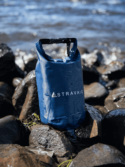 Stravaig Waterproof 2L Dry Bag - Tràigh Blue (Navy) - 6