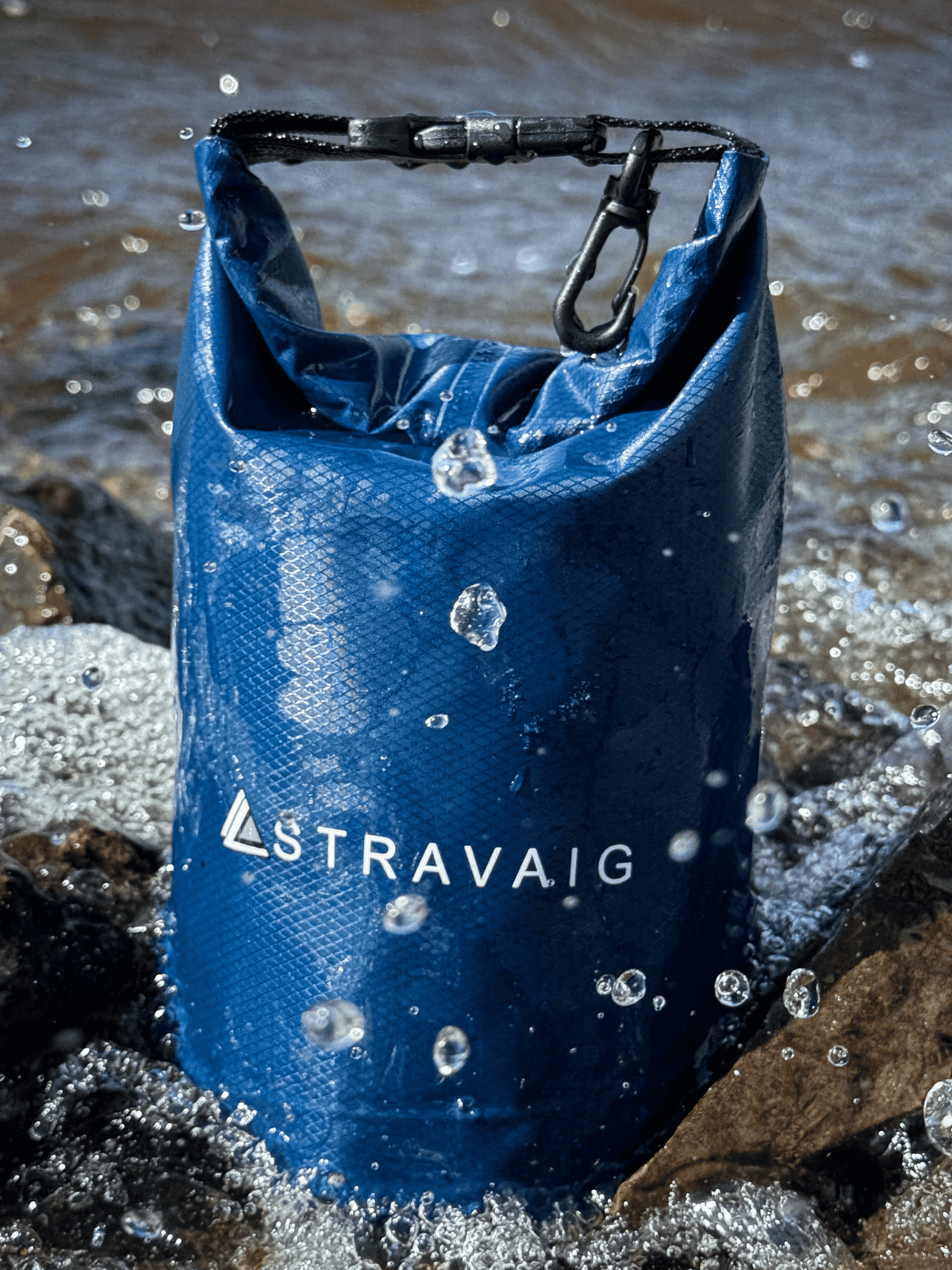 Stravaig Waterproof 2L Dry Bag - Tràigh Blue (Navy) - 8