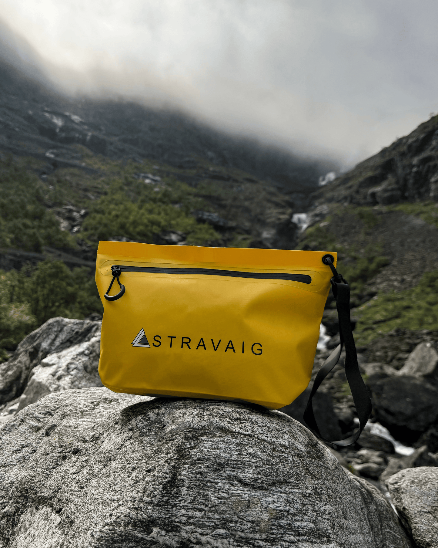 Stravaig Trinkie Waterproof Zip Bag - Gorse Yellow